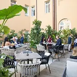 Hotiday Trevi Hotel