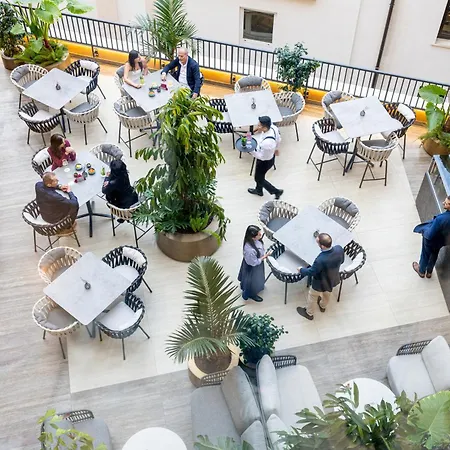 Otel Hotiday Trevi 4*